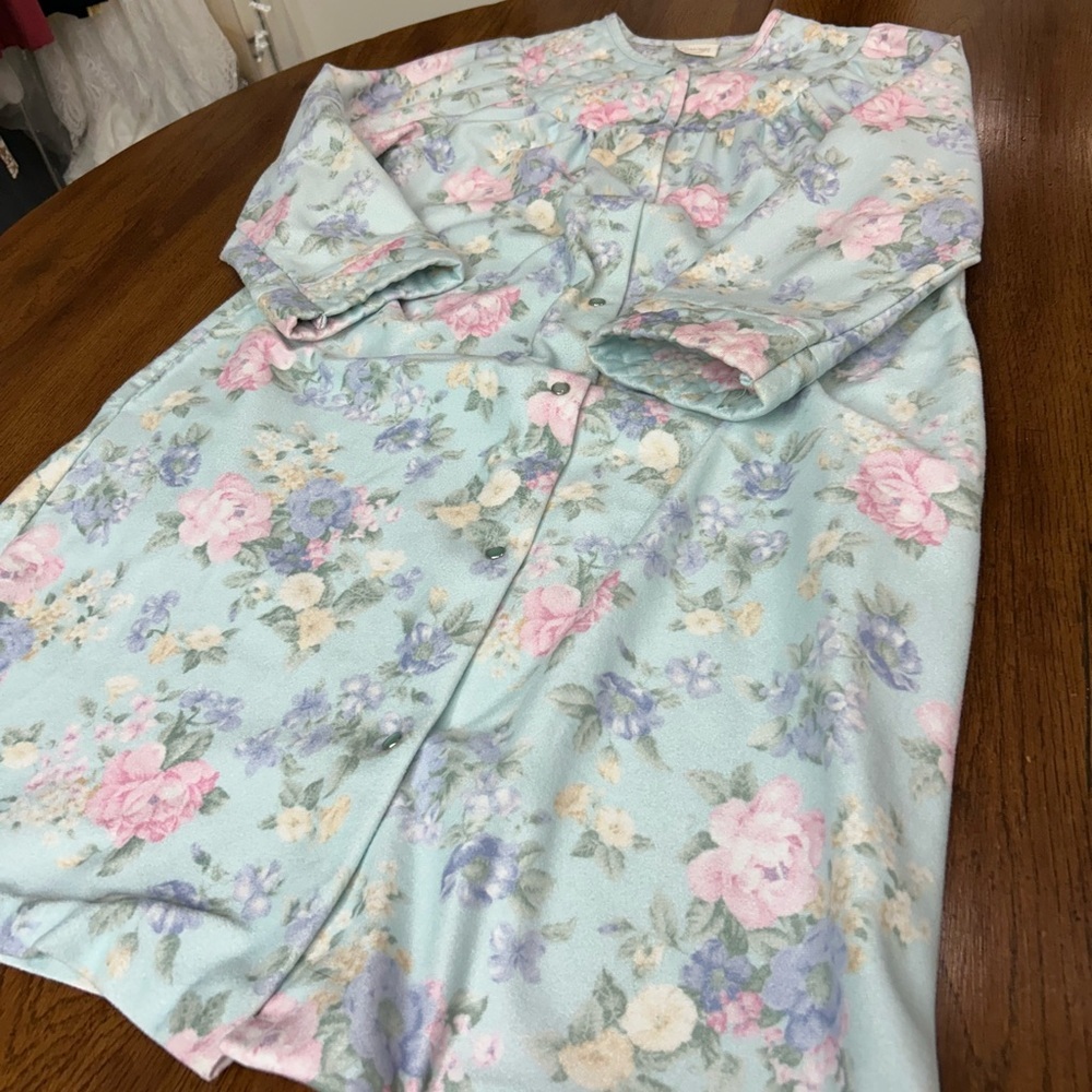 Carriage Court Blue Floral Button Front Nightgown Petite Cozy Flannel House Robe - Picture 10 of 11